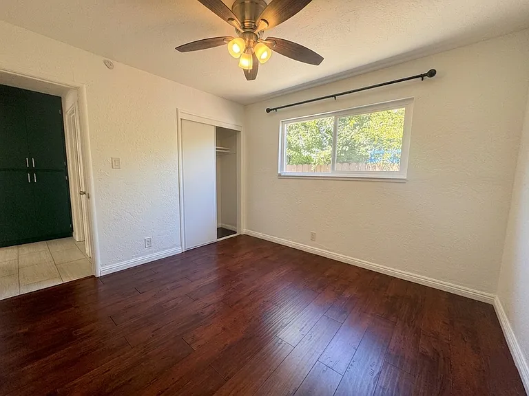 20673 Forest Ave #B — Photo 4