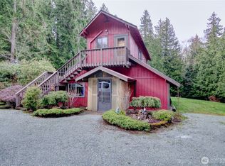 22207 Amick Rd, Mount Vernon, WA 98274