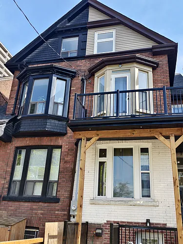 65 Sussex Ave Photo 1