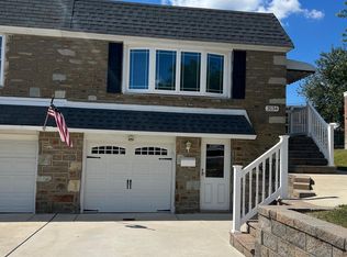 3134 Draper St, Philadelphia, PA 19136