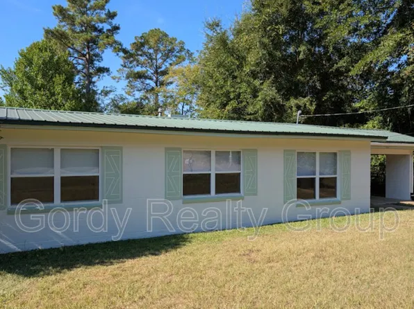 3037 Noland St, Marianna, FL 32446