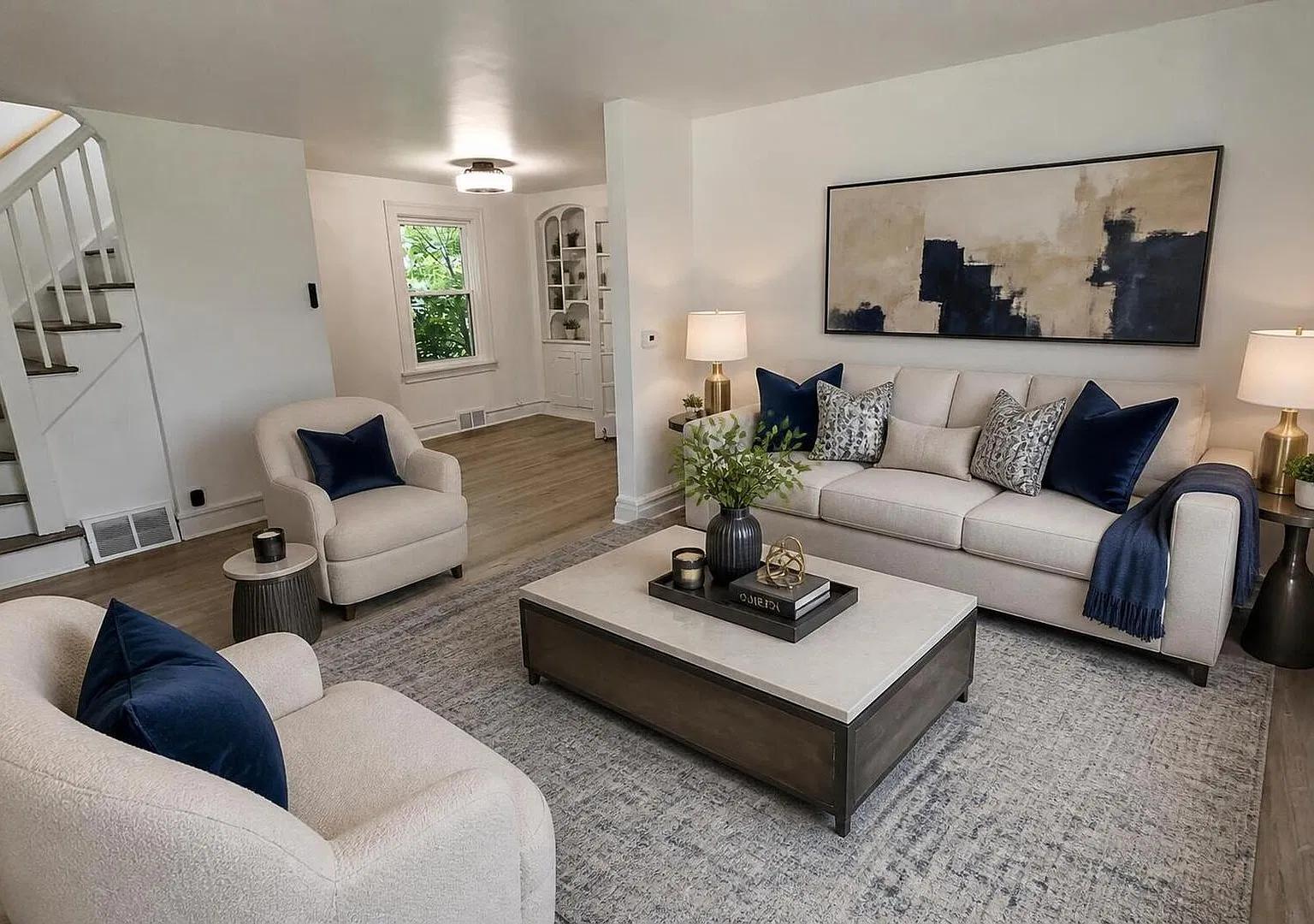 3 bed, 1056 sqft, $2,300 — Photo 3