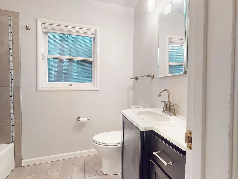 420 Lester Ave — Photo 13