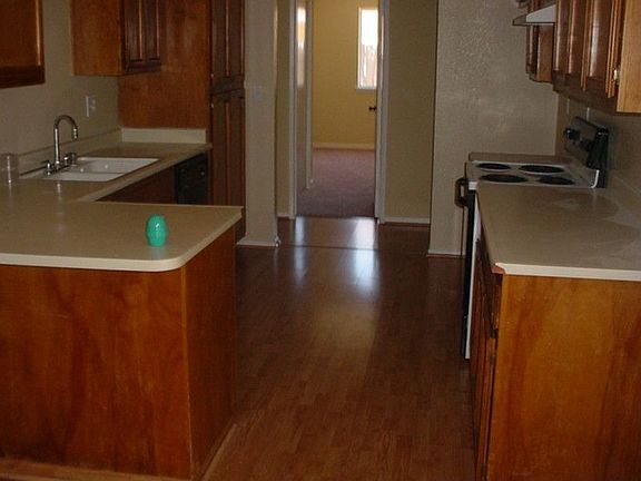 5th image of 107 Vincient Ct