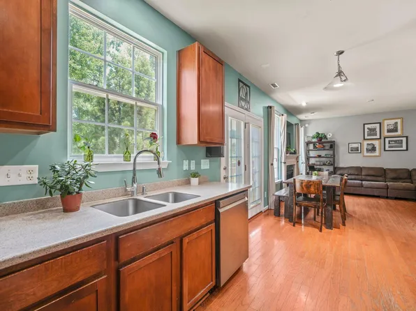 3008 Cardinal Lake Dr, Durham, NC 27704