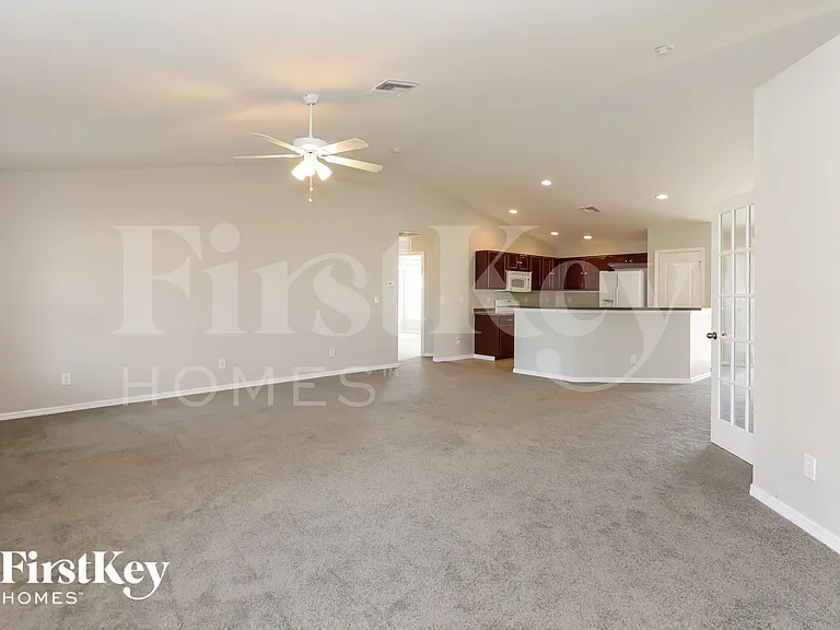 3056 NW 3rd Ave — Photo 4