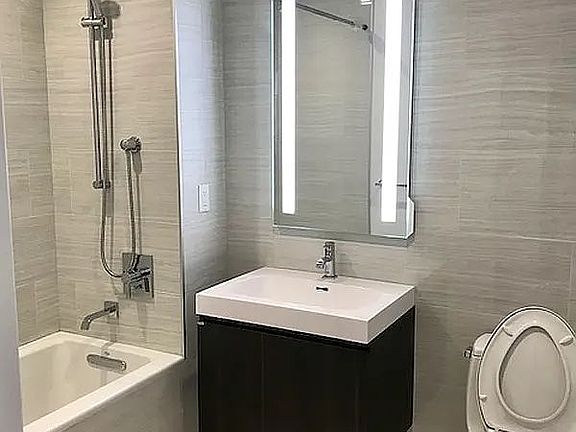 5th image of 131-05 40th Rd #16S