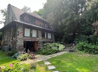 104 Ridgewood Rd, Toronto, ON M1C 2X2