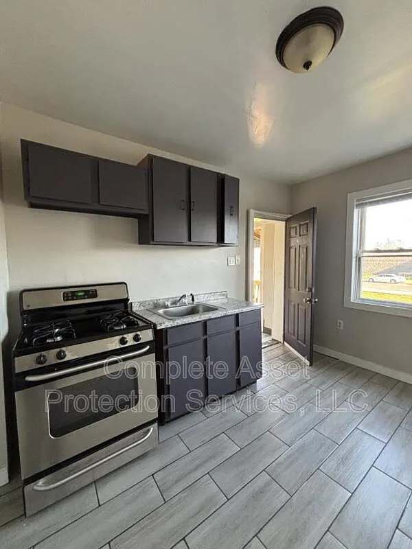 1 bed, 1.0 bath, $800 — Photo 1