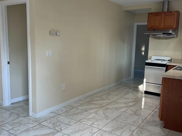 (undisclosed Address), Panorama City, CA 91402