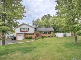 27 Coral Ln, Kingston, NY 12401