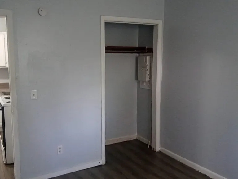 28 S Queen St #202 — Photo 7