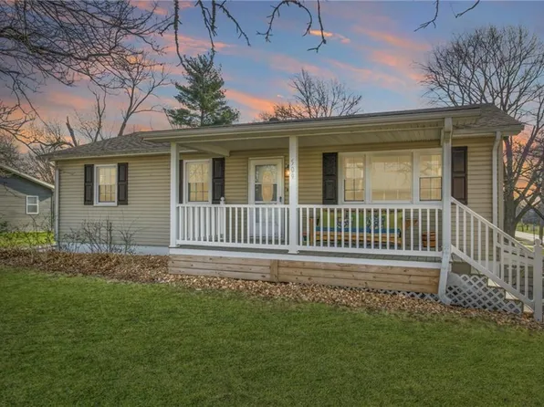 509 S Olive St, Gallatin, MO 64640