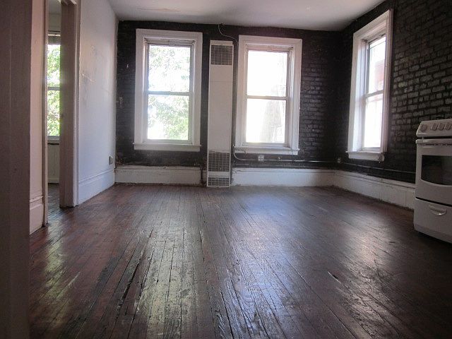1st image of 138 Manhattan Ave #3C