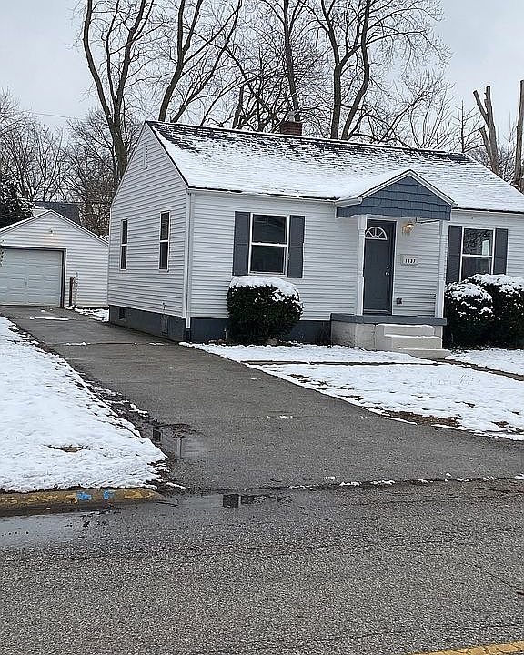 1st image of 1337 S 24th St