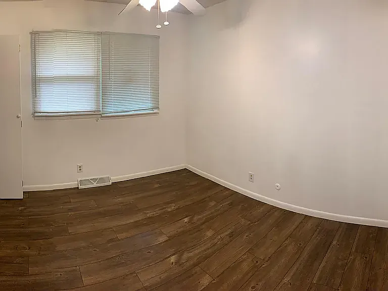 905 E Scovill St — Photo 8