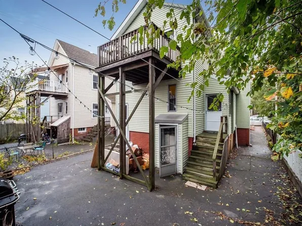 11 Eliot St, Somerville, MA