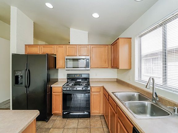 3rd image of 5133 S Lavender Hills Ln