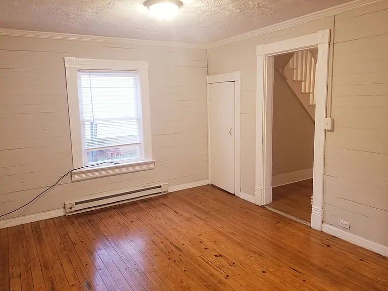 2239 Cobbs St — Photo 5