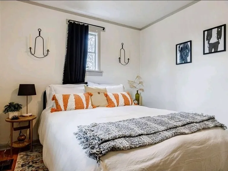 383 Ashley Ave NE — Photo 6