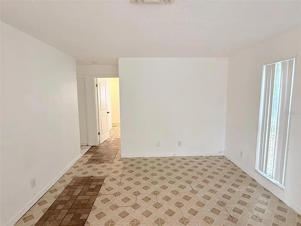 1 bed, 1.0 bath, 700 sqft, $1,125 — Photo 3