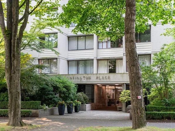 1816 Haro St #405, Vancouver, BC V6G 2Y7