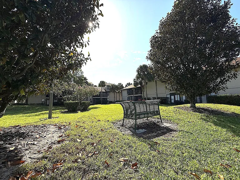 2906 S Semoran Blvd — Photo 13