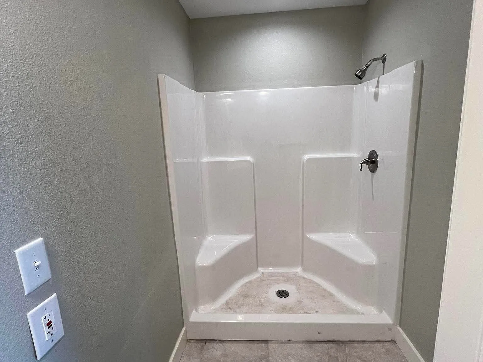 2 bed, 1200 sqft, $1,350 — Photo 4