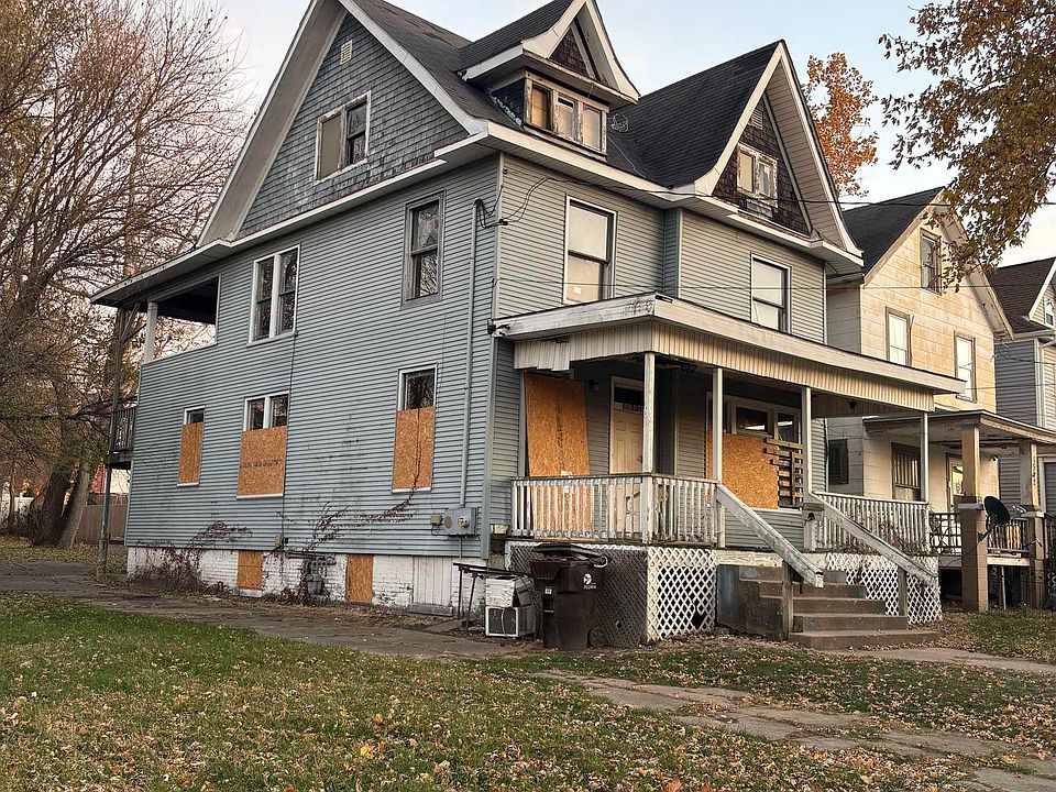 1st image of 1504 N Linn St