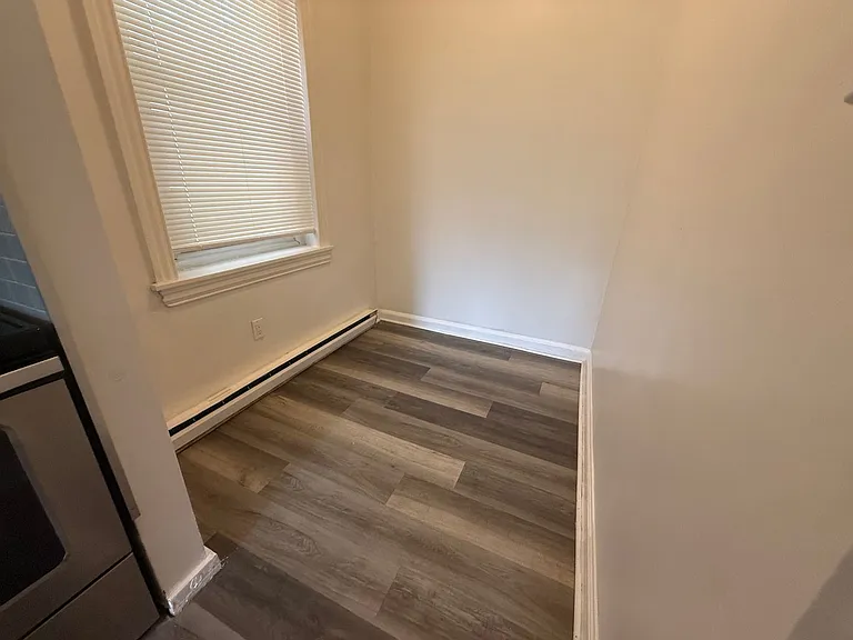 19 Walnut Street — Photo 25