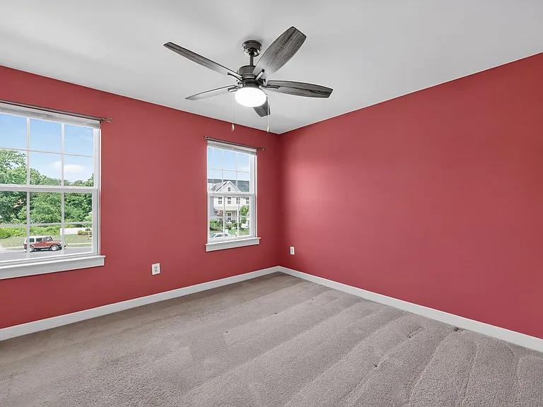 2642 Skeeter Ct — Photo 10