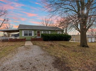 215 Southside Ct, Excelsior Springs, MO 64024