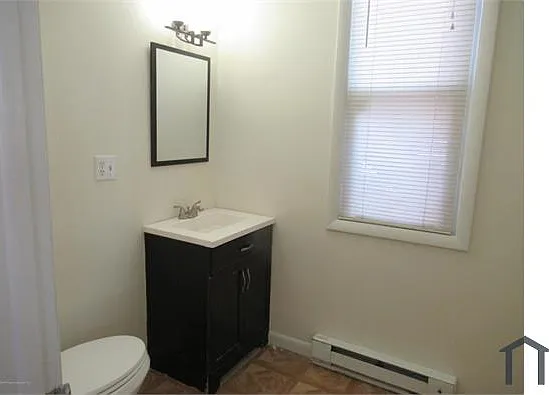 502 Harrison Ave — Photo 9
