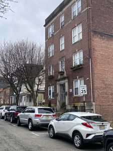 133 73rd St APT 8, North Bergen, NJ, 07047