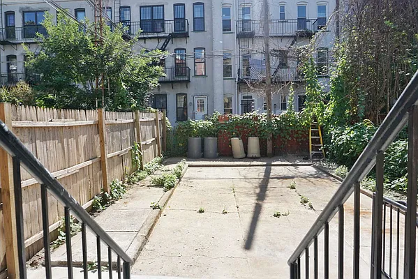 Rented by Purple Stone Realty LLC | media 11