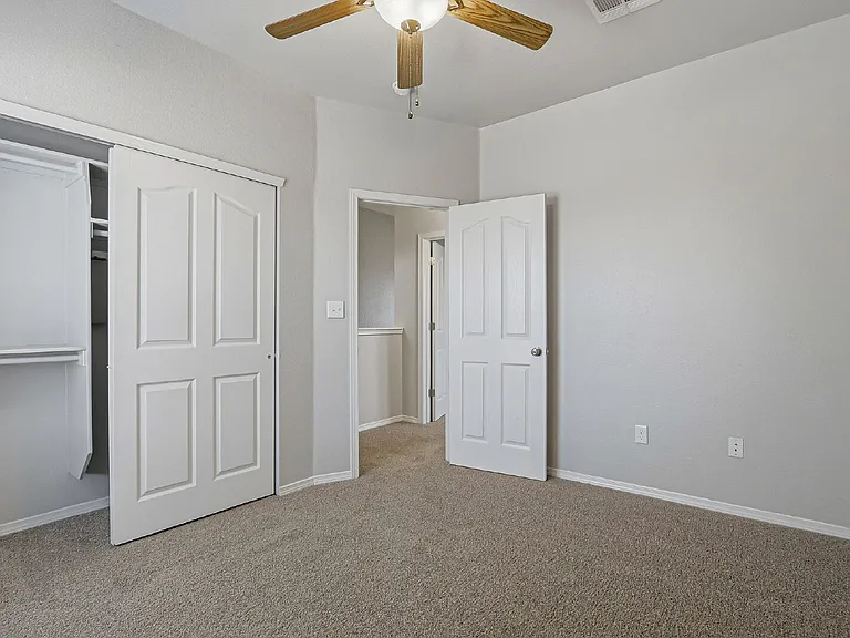 3241 Perla Point Dr — Photo 11