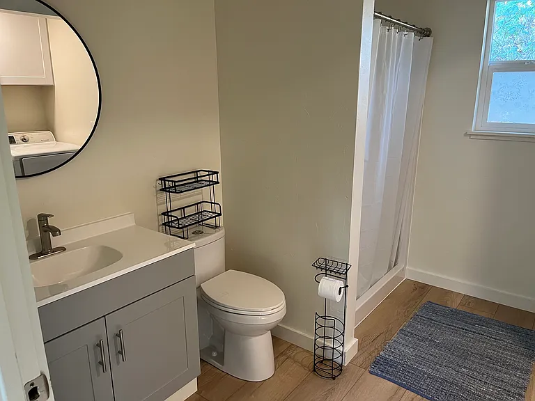 423 NE Emerson Ave #1 — Photo 5