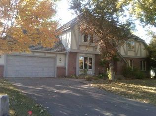 7955 S Bay Curv, Eden Prairie, MN 55347