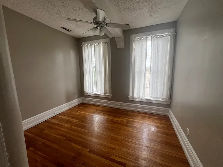 2427 W Clifton Ave #1 — Photo 9