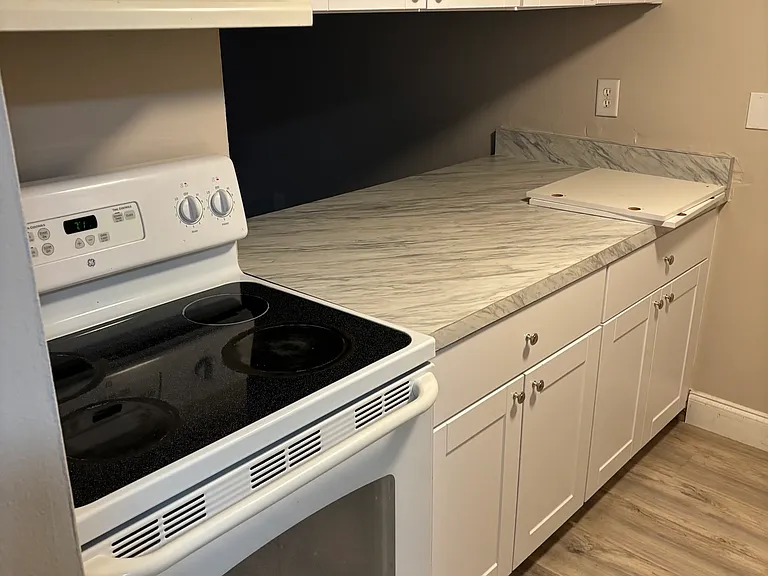 2733 Hidden Lake Blvd #B — Photo 7