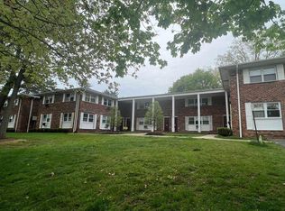 54 N Franklin Tpke APT 11, Ramsey, NJ 07446