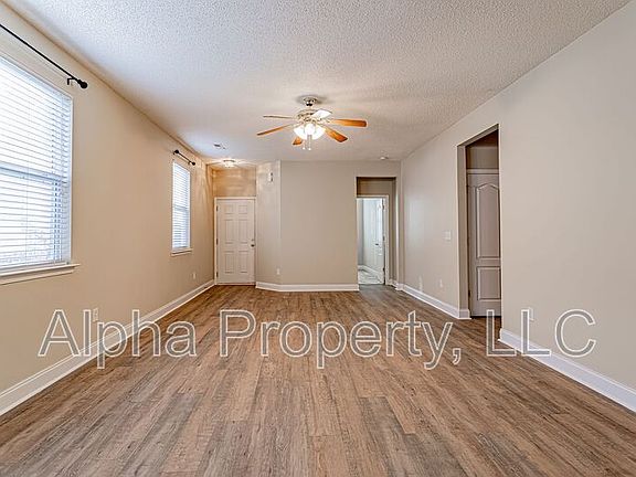 5th image of 128 Raven Hill Way