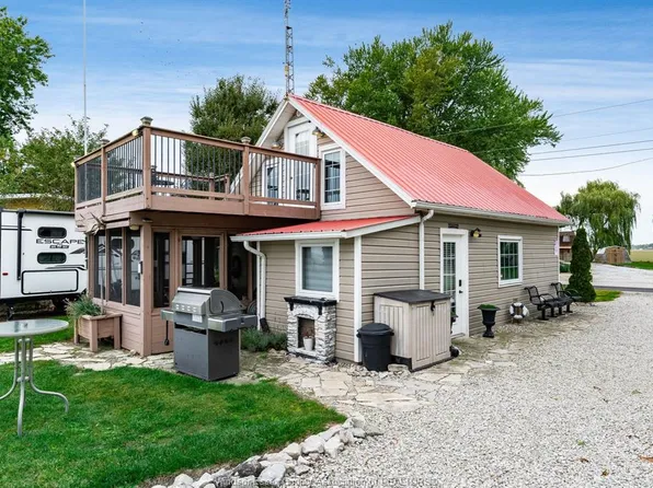170 Lakeshore Dr, Leamington, ON N0P 2P0