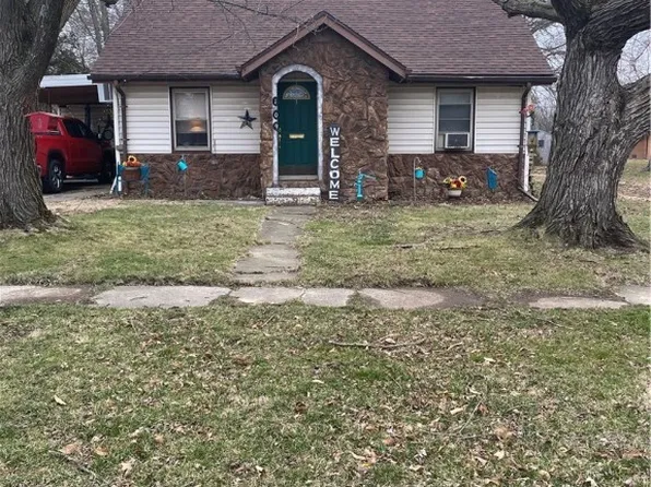 109 N Goble St, Newton, IL 62448