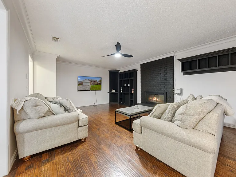 509 Newberry St — Photo 9
