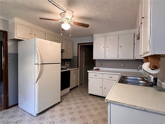 5th image of 924 Ardoye Dr