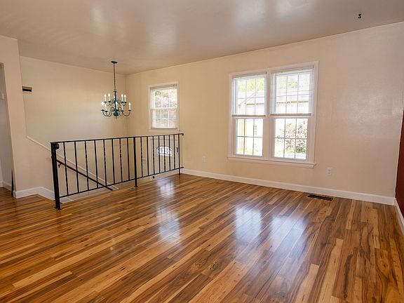5th image of 917 Branch Dr