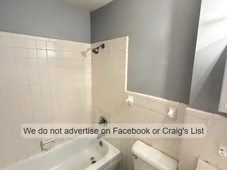 1021 W Rowan St — Photo 8