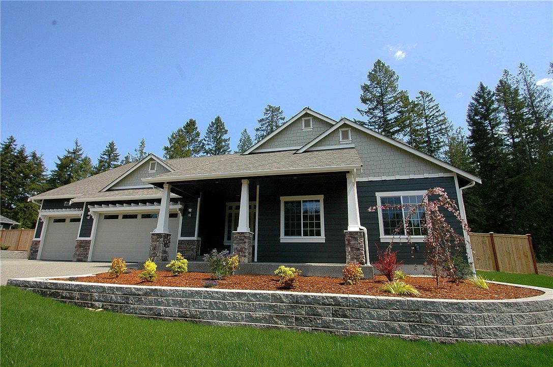 DISNEY’S LAND Disneyland Resort Walt Disney World 2014 Women's Zip Hoodie