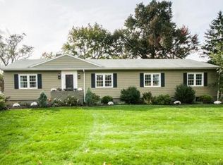 5 Pinecrest Rd, Andover, MA 01810